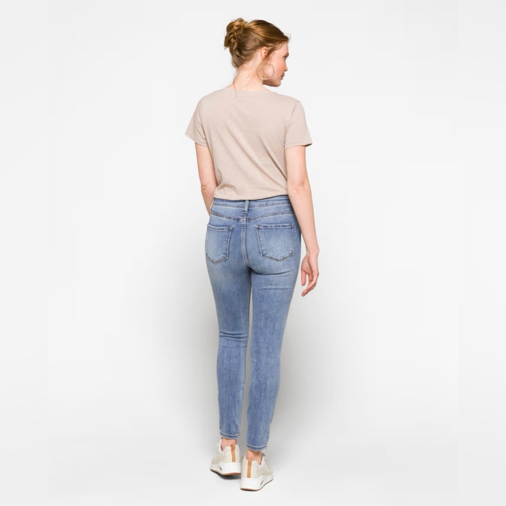 STS Blue Women's Light Blue Skinny Jeans